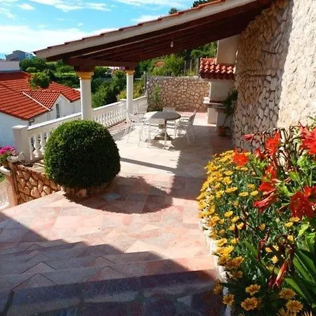 Apartment Ljubica *